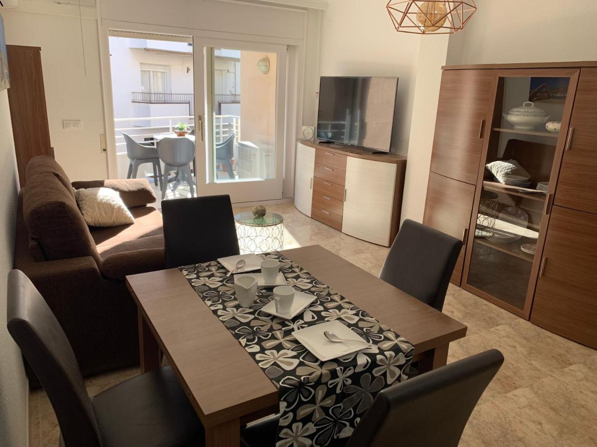 Acogedor Apartamento En Roses - 50M Playa - Wifi - Aire Acondicionado Exterior photo