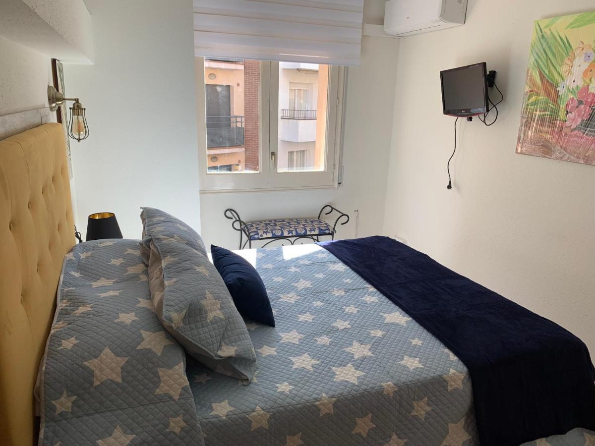 Acogedor Apartamento En Roses - 50M Playa - Wifi - Aire Acondicionado Exterior photo